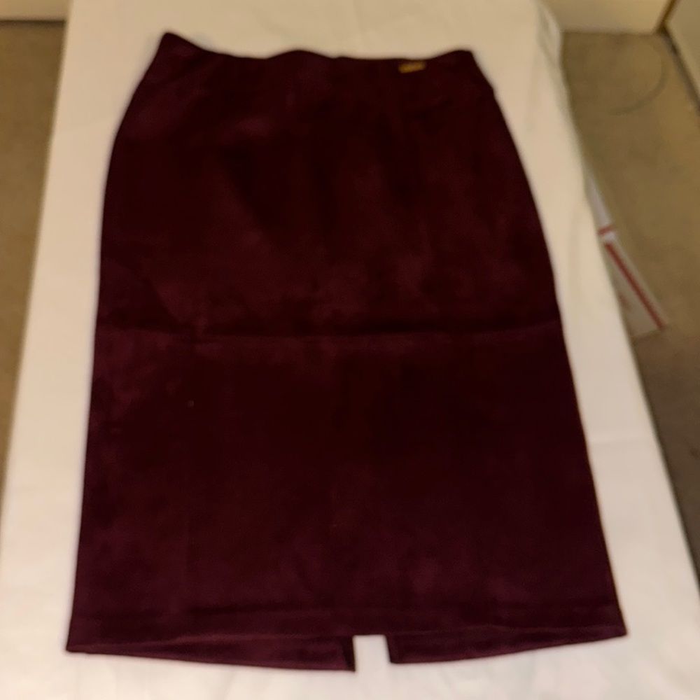 MARC NEW YORK, by Andrew Marc, matron faux suede skirt